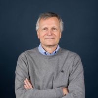 Dani_Rodrik Large.jpeg