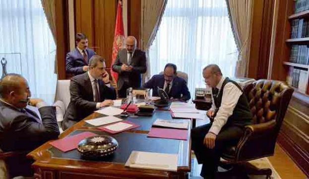 US Contacts Turkey on Syria Peace, YPG